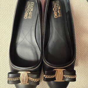Ferragamo Size 10 Black Flats